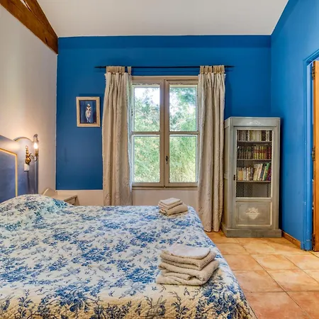 Le Cezanne Holiday home Fourques (Gard)