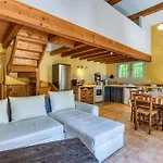 Le Cezanne Fourques (Gard)