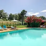 Le Cezanne Vakantiehuis Fourques (Gard)