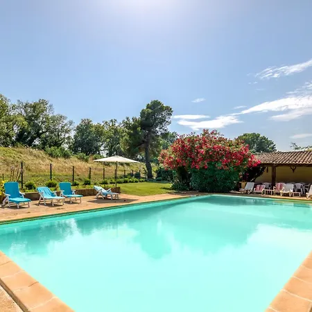 Le Cezanne * Fourques (Gard)