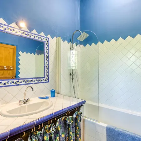 Holiday home Le Cezanne *