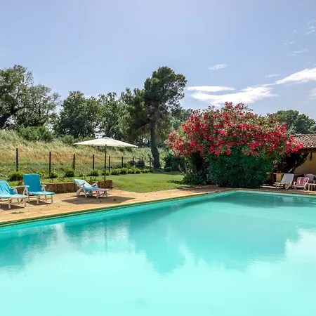 Holiday home Le Cezanne Fourques (Gard)